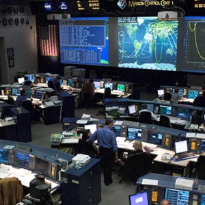 Commanding Communication: Display Networks in Command Centers